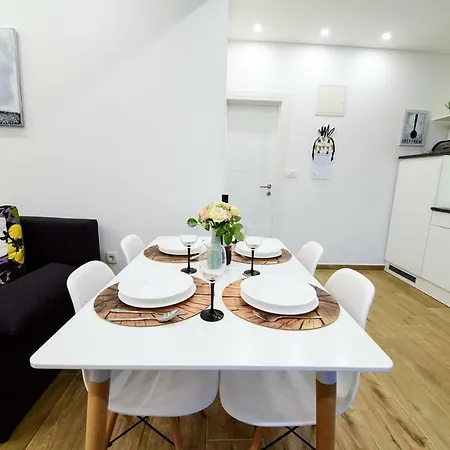 Apartment Lipo Je *